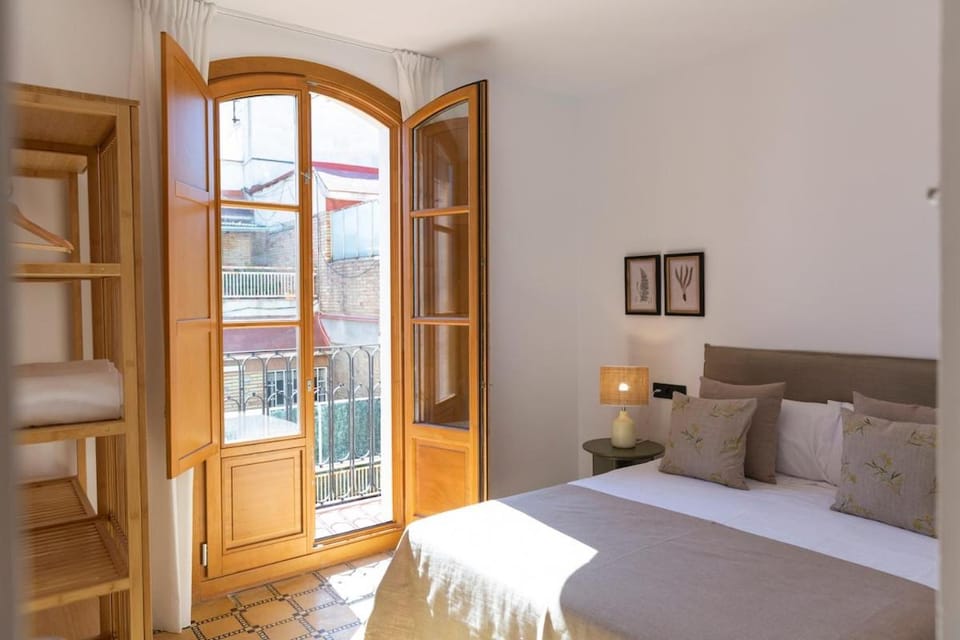 Barcelona - Gracia 4-A Apartment in Barcelona