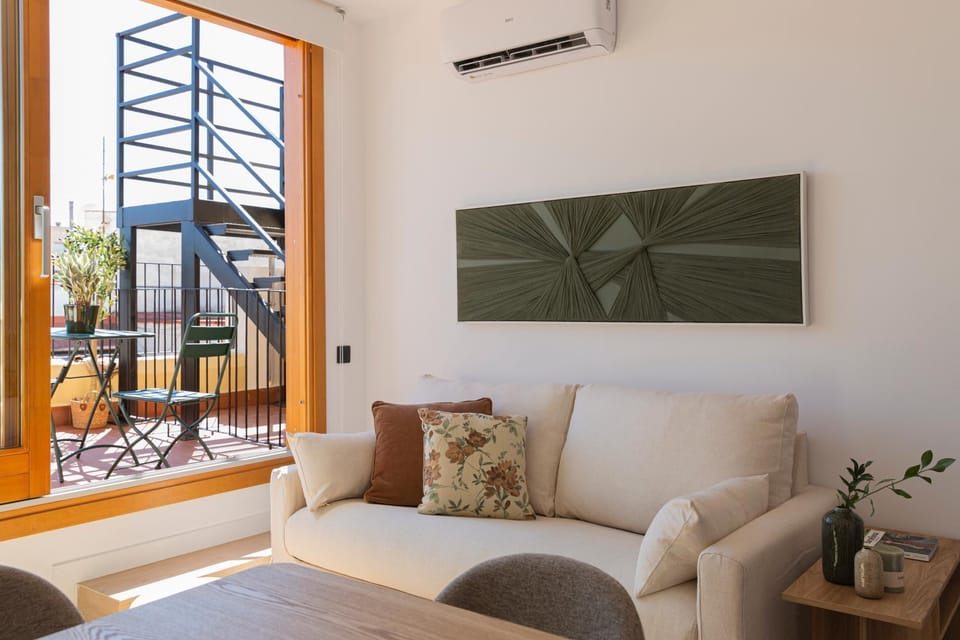Barcelona - Gracia 5-B Apartment in Barcelona