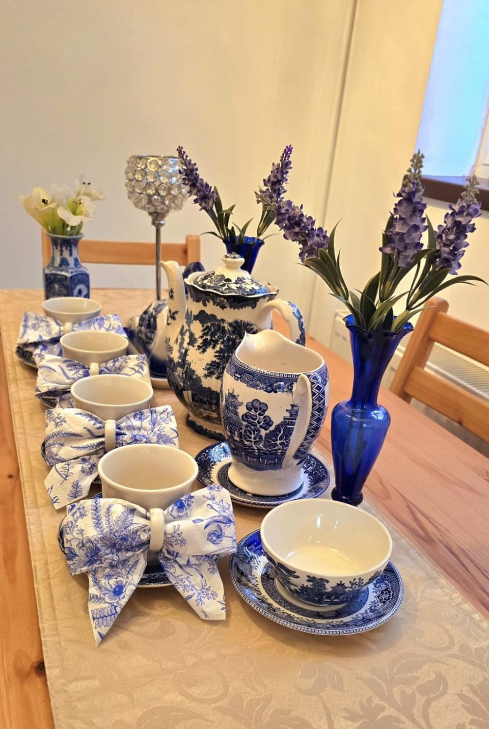Coffee/tea facilities, Dining area