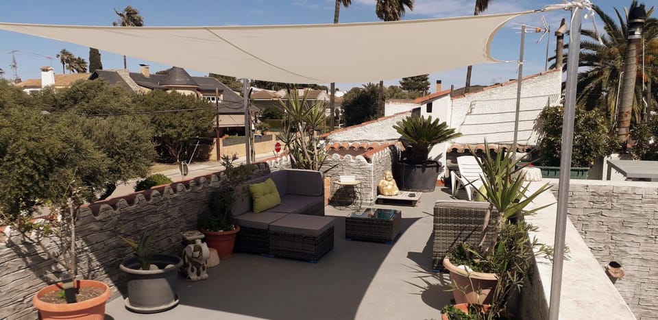 Villanoelia Beach House in Cambrils