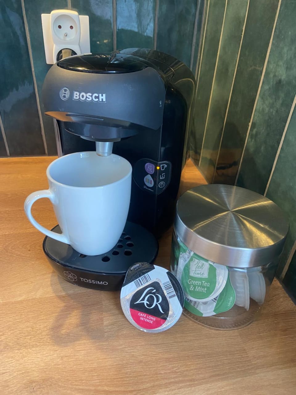 Coffee/tea facilities