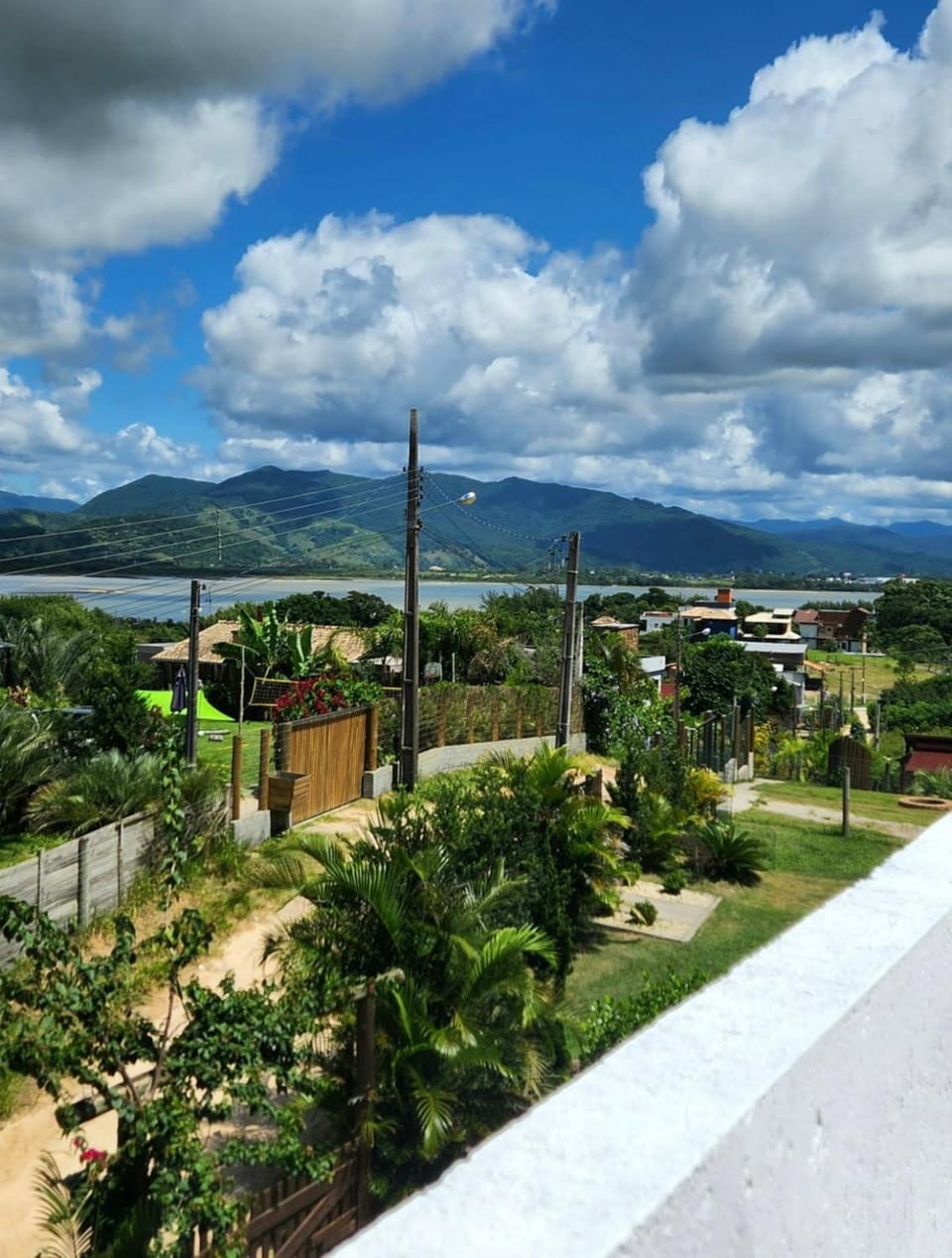 CASA CEDRO - Praia do Rosa House in Imbituba