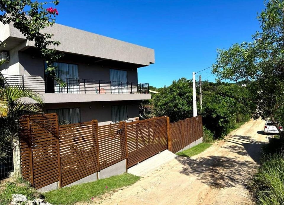 CASA CEDRO - Praia do Rosa House in Imbituba