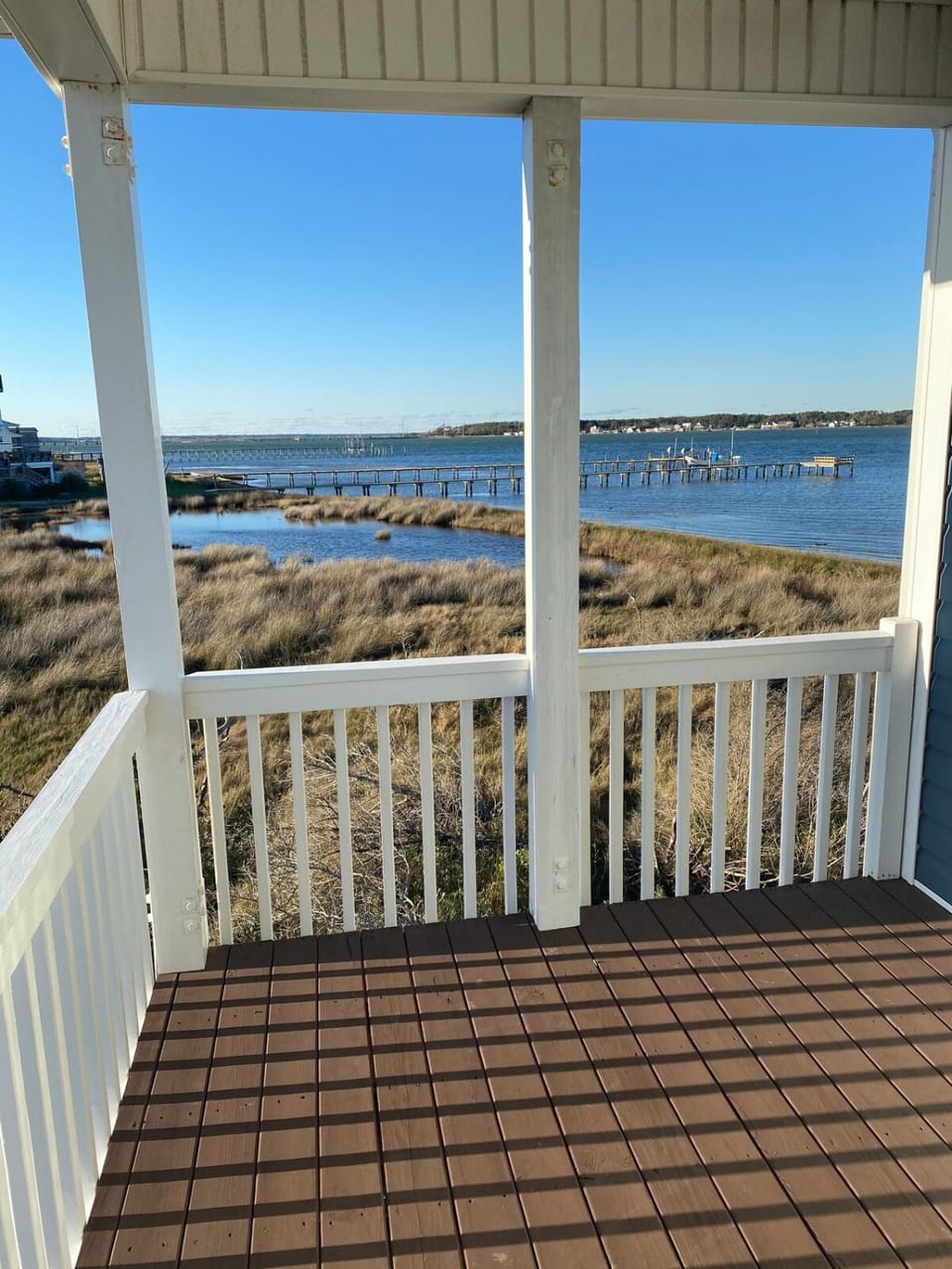 Harkers Hideaway - Waterfront with Private Beach House in Harkers Island