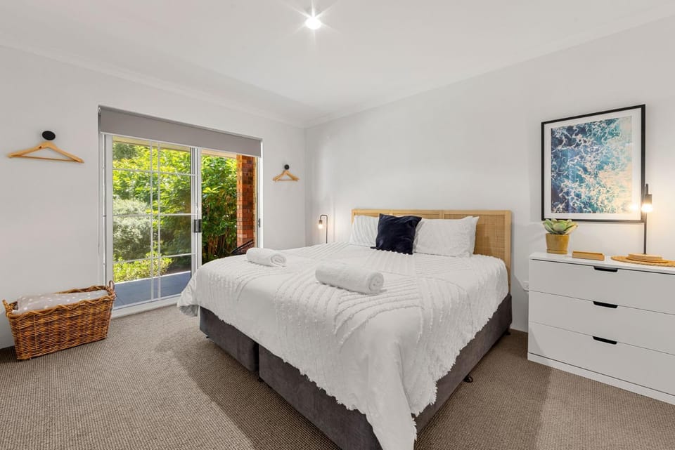 Callala Bay n Beach House - Pet Friendly with Fireplace House in Callala Bay