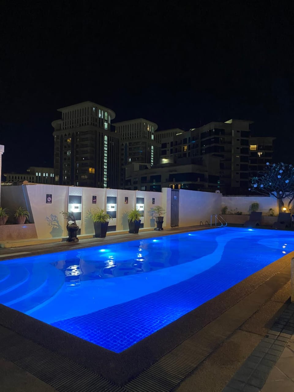 Swimming pool