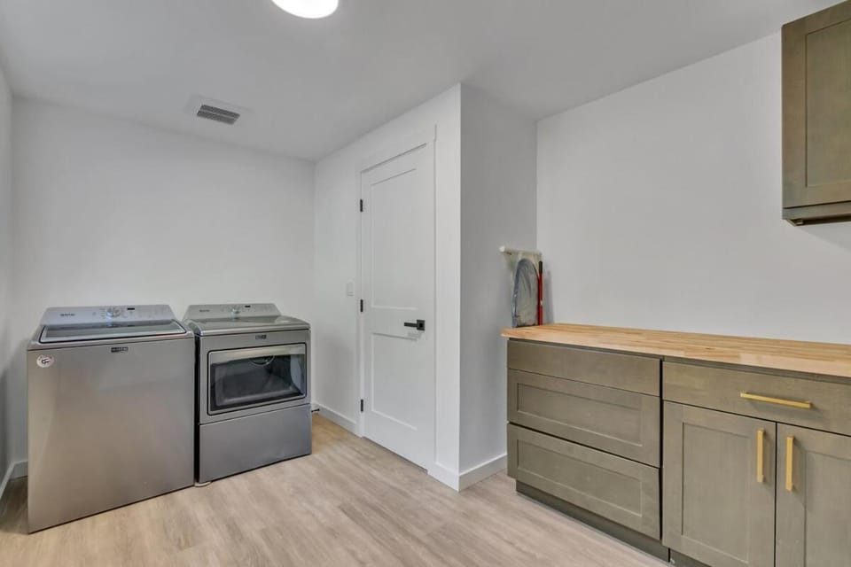 Stylish Bellevue Retreat House in Bellevue