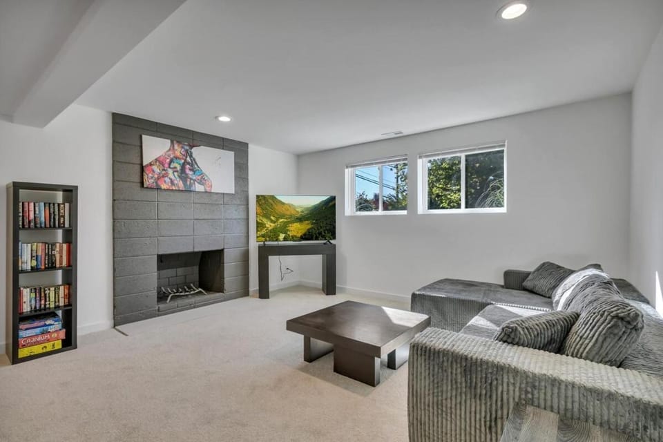 Stylish Bellevue Retreat House in Bellevue