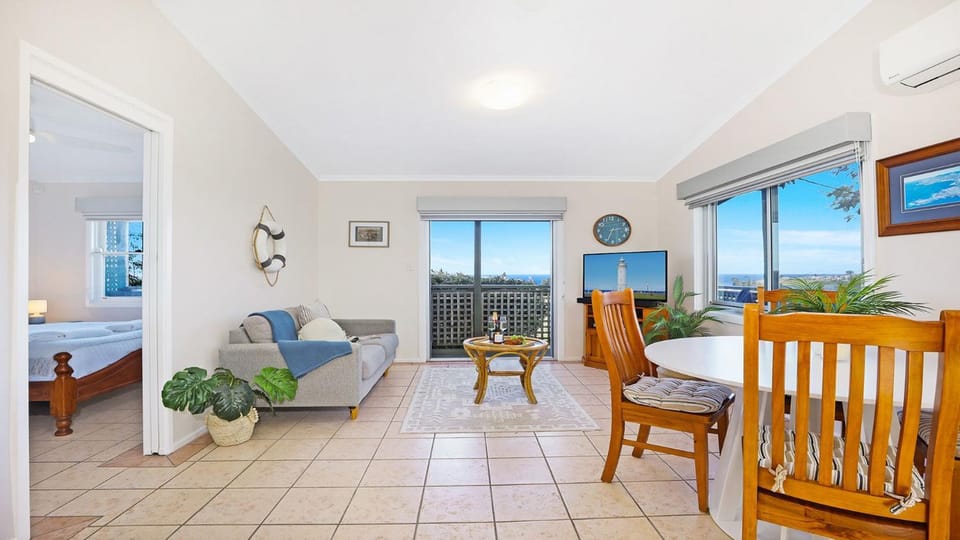 Flipside Apartment House in Kiama