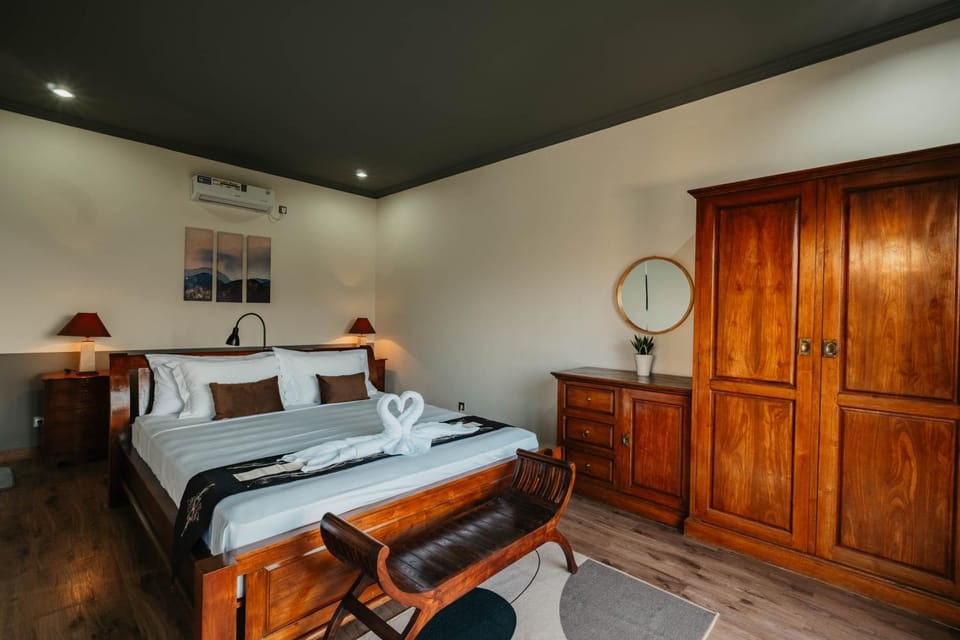 Bed, Photo of the whole room, Bedroom, wardrobe