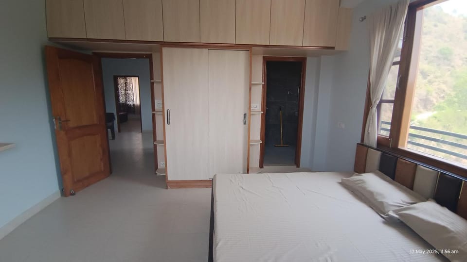 Bedroom, wardrobe
