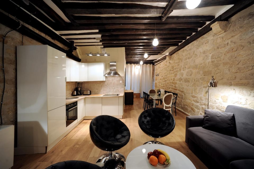Kitchen or kitchenette, Living room, Dining area