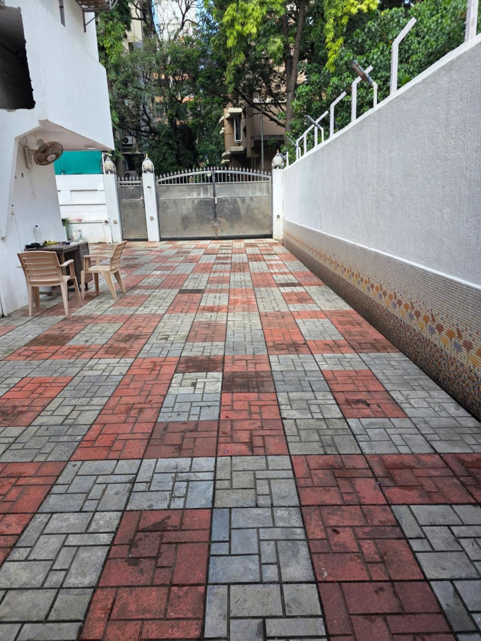 The Villaa Hotel Bed and Breakfast in Mumbai