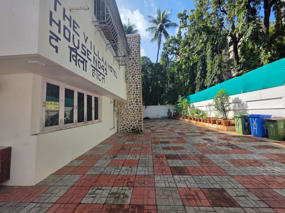 The Villaa Hotel Bed and Breakfast in Mumbai