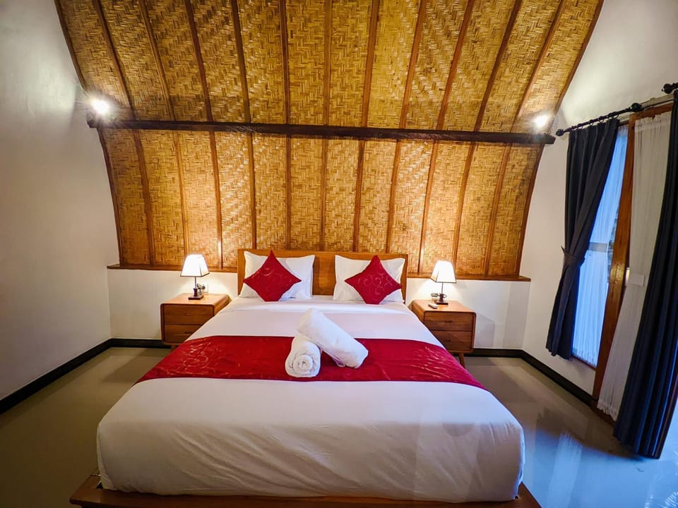 Bed, Bedroom, towels