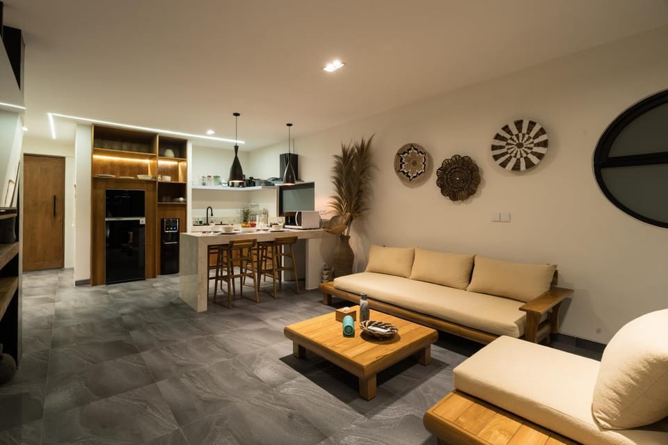Living room, Seating area, internet, internet