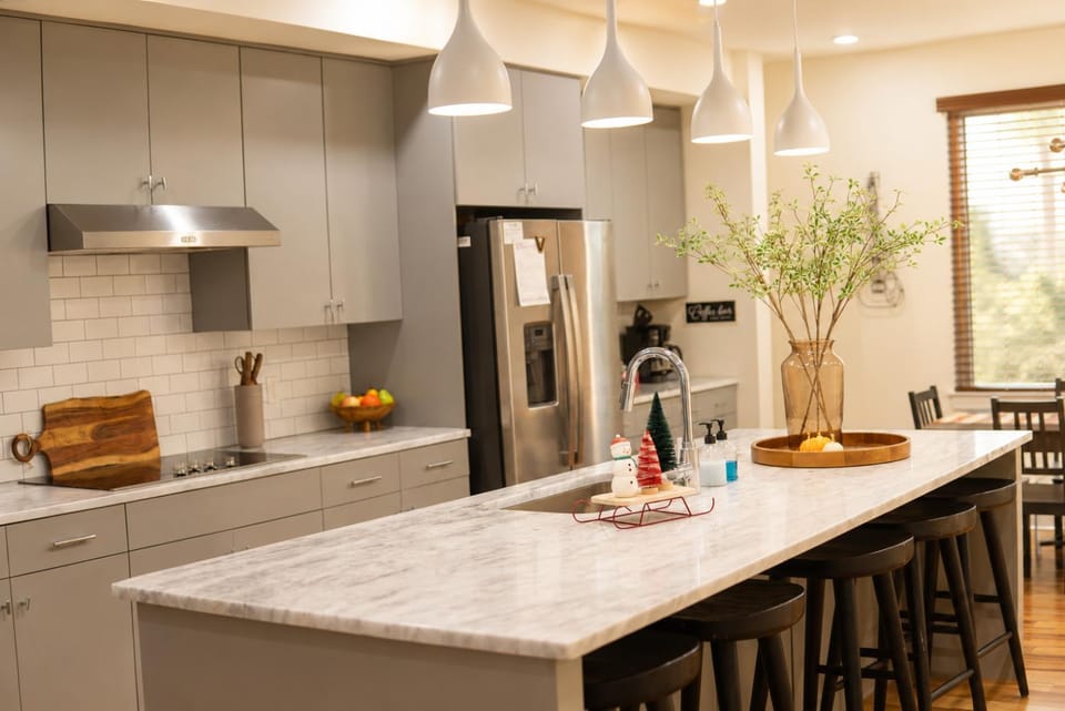 Music City Family Retreat - Near Airport, Downtown House in Hermitage