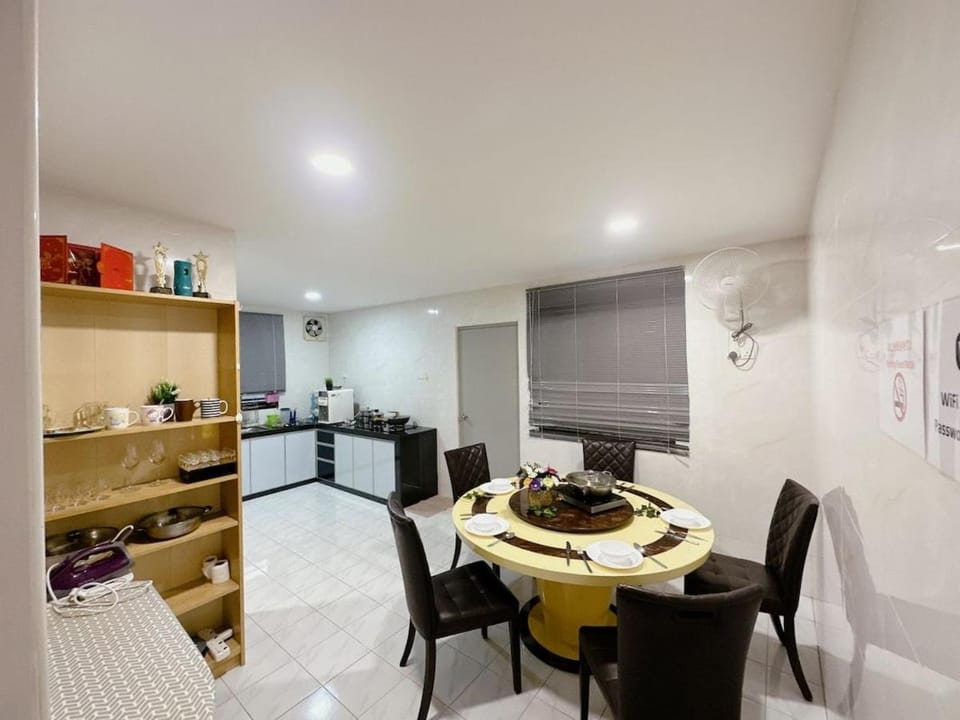 A01 Taman Daya Near Austin Family KTV Party 15pax House in Johor Bahru