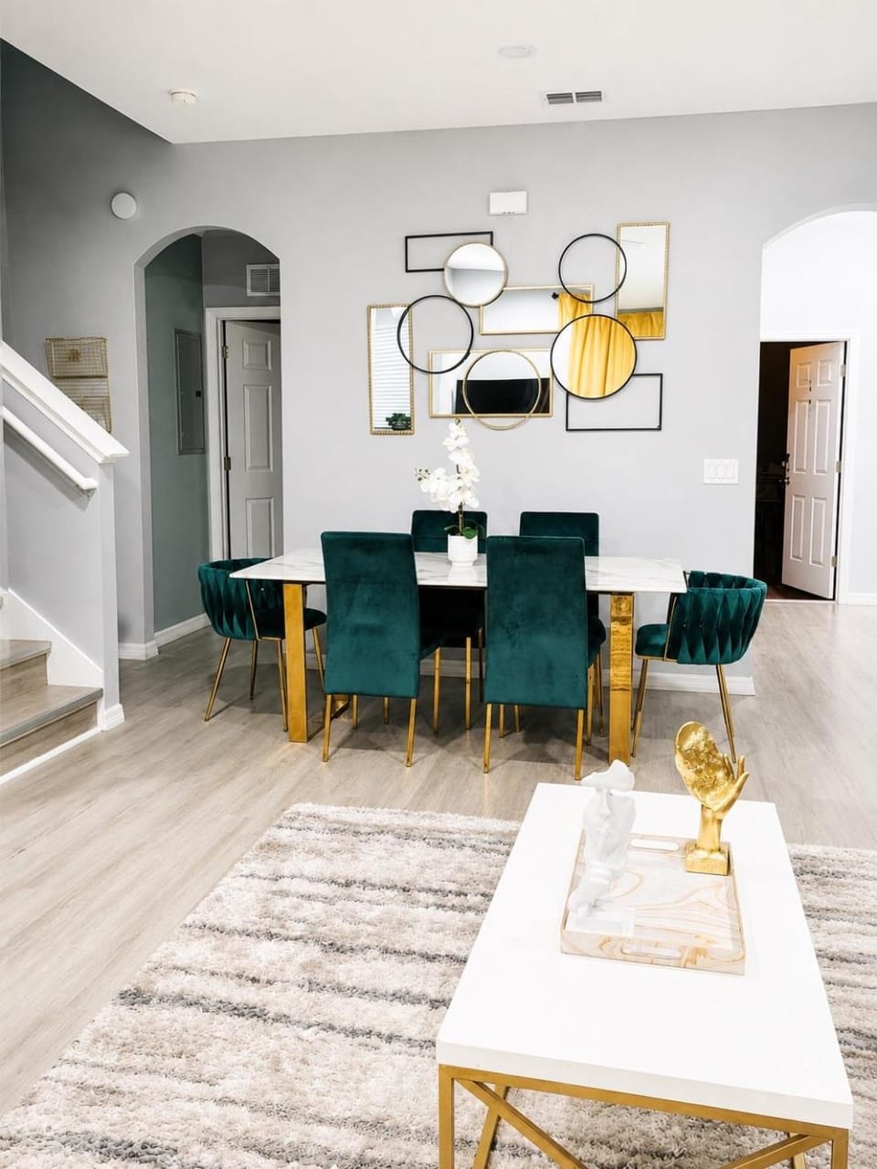 Living room, Dining area