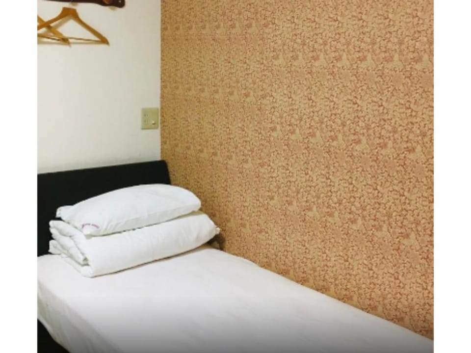 Guest house Izumi - Vacation STAY 32687v Bed and Breakfast in Sennan
