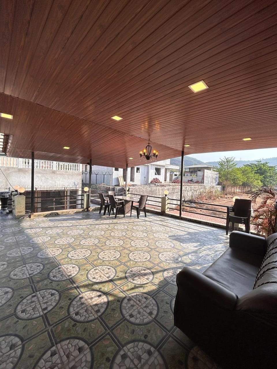 View (from property/room), Balcony/Terrace, Living room, Seating area, Dining area