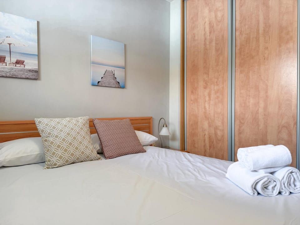 Bed, Photo of the whole room, Bedroom, towels, wardrobe