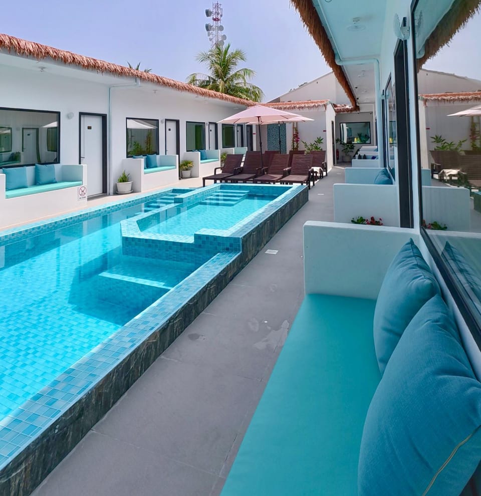 Property building, Swimming pool