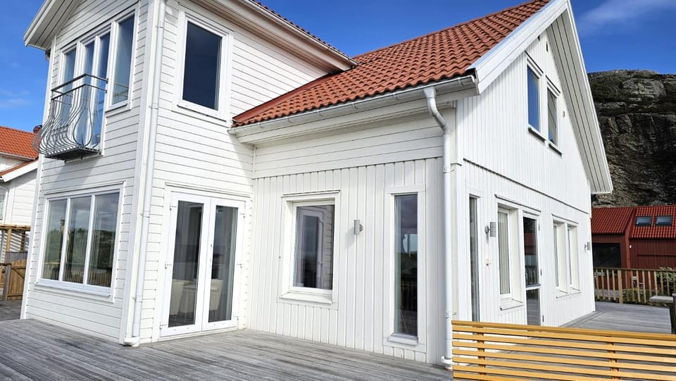 Panoramic view on Ellös top with 500m to sea SE09125 House in Västra Götaland County