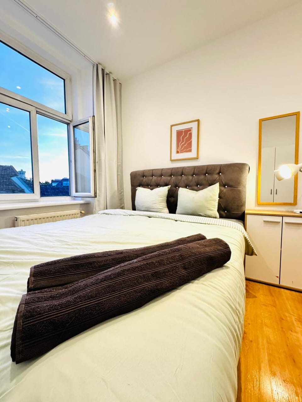 Bed, Bedroom, towels, wardrobe