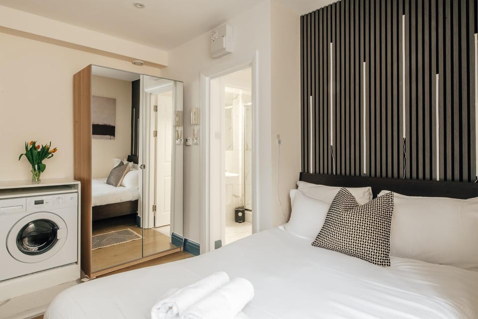 Modern Kensington Studio Apartment in City of Westminster