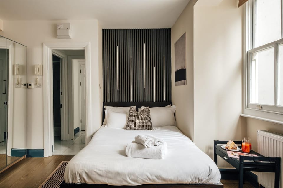 Modern Kensington Studio Apartment in City of Westminster