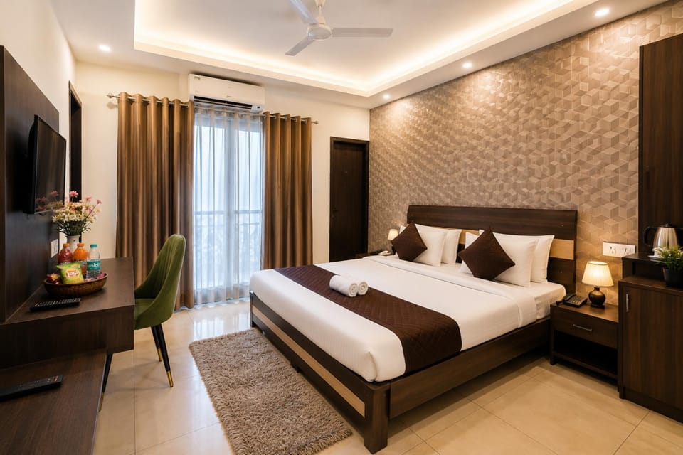 Bed, TV and multimedia, Photo of the whole room, Bedroom, fireplace