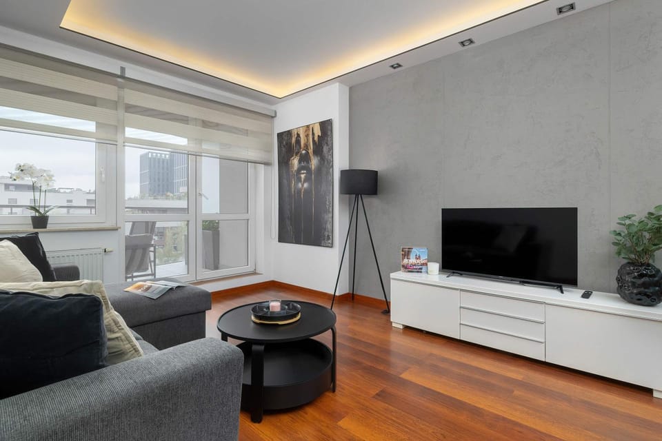 TV and multimedia, Seating area, Evening entertainment