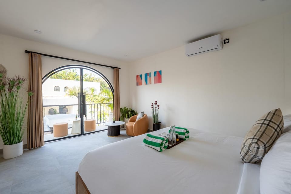 Bed, Photo of the whole room, Bedroom, towels, air conditioner