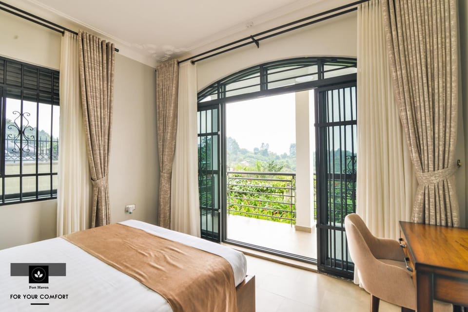 Bed, Natural landscape, View (from property/room), Balcony/Terrace, Photo of the whole room, Bedroom, Mountain view