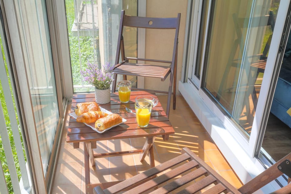 Patio, Balcony/Terrace, Food and drinks