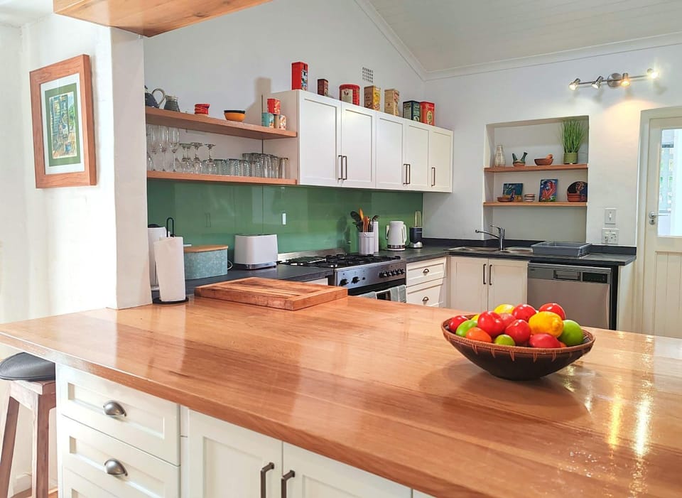 Lake Retreat Stay House in Cape Town