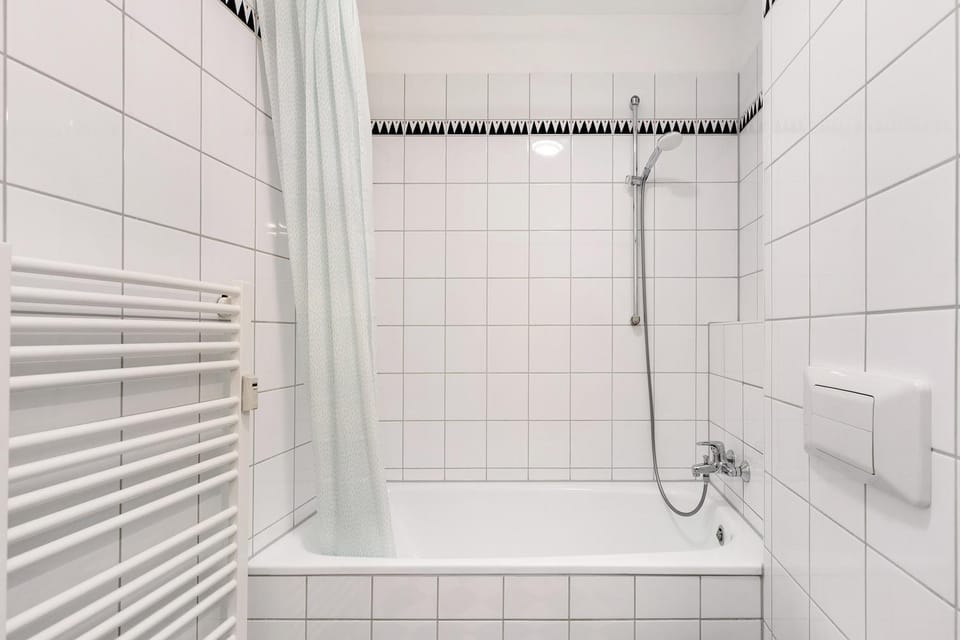 Bathroom, Living room