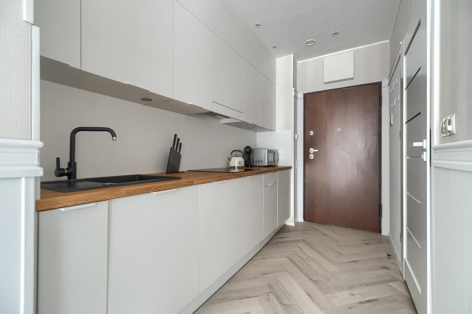 Coffee/tea facilities, Kitchen or kitchenette, minibar, stove