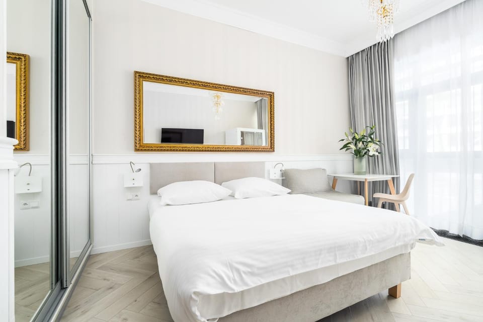 Bed, Photo of the whole room, Bedroom, towels, wardrobe