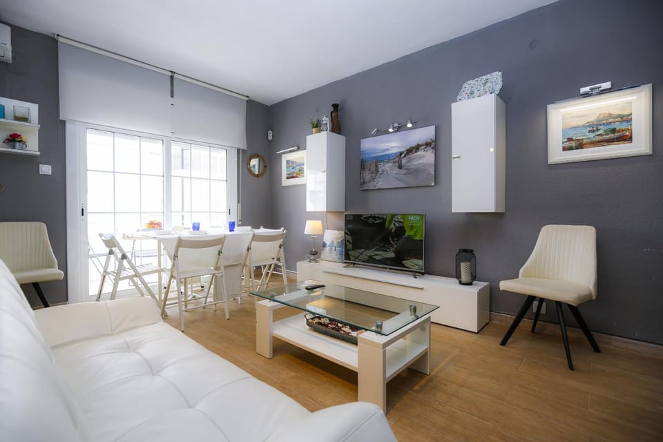 Communal lounge/ TV room, Living room
