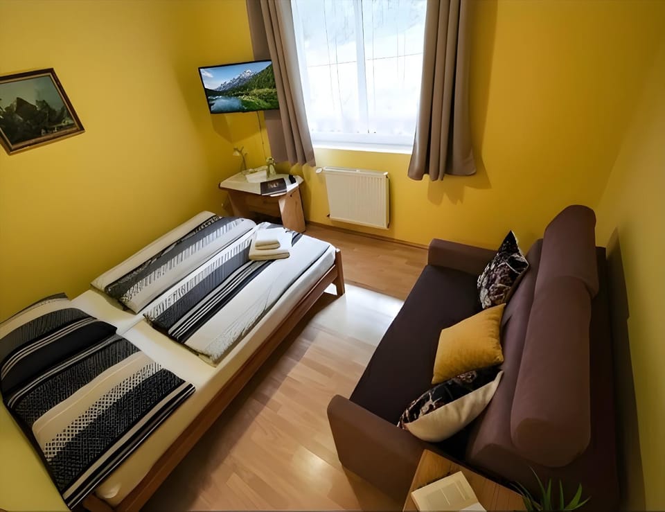 Penzion & Restaurace Kozabar Bed and Breakfast in Thuringia, Germany
