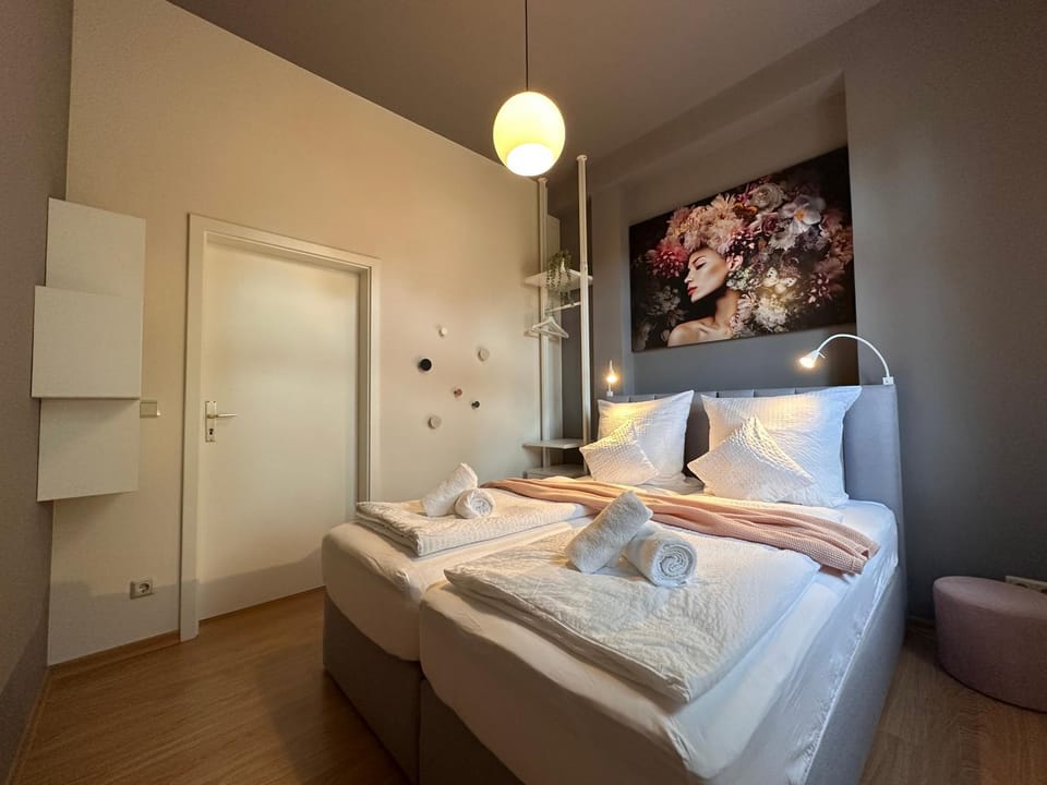 Bed, Photo of the whole room, Bedroom, towels, wardrobe
