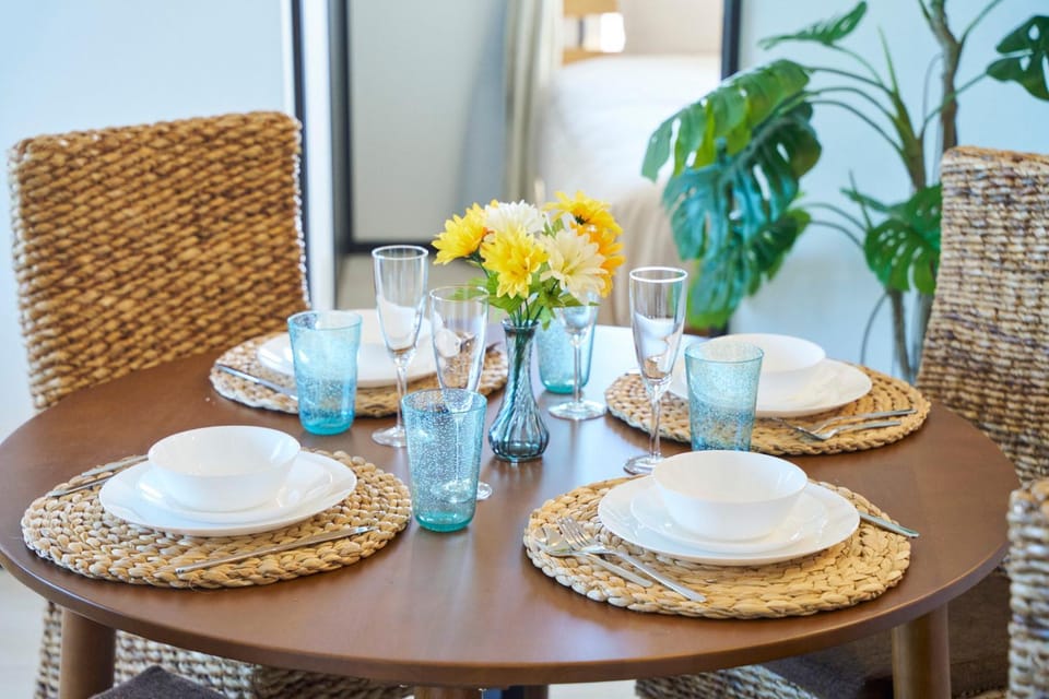 Living room, Dining area