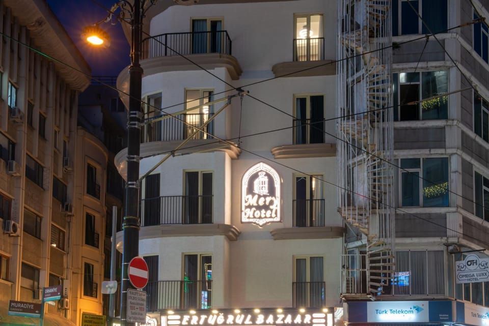 Property building, Quiet street view
