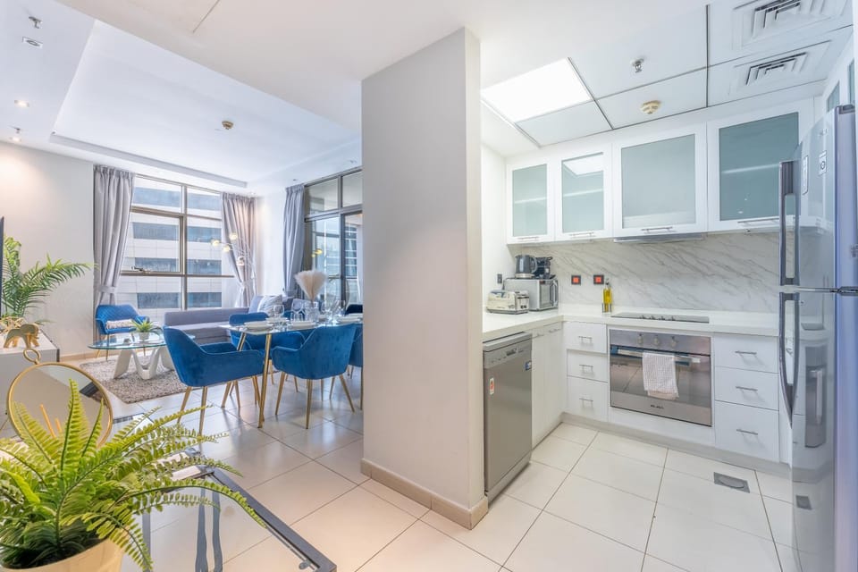 Kitchen or kitchenette, Dining area, dishwasher, oven, stove