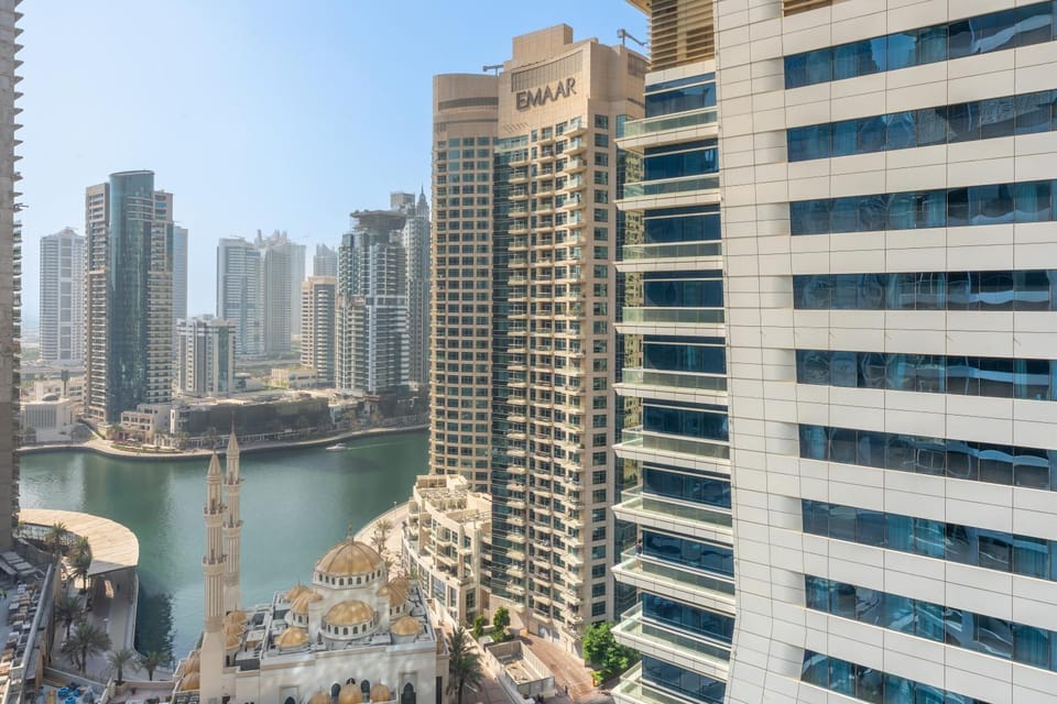 Property building, Day, City view
