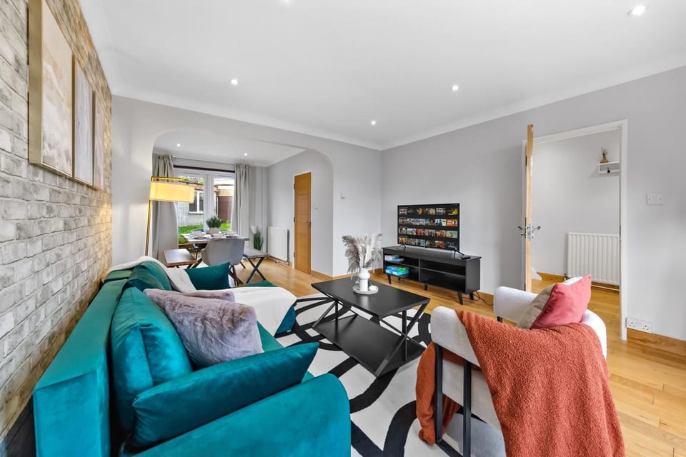 Communal lounge/ TV room, TV and multimedia, Living room, Seating area, Evening entertainment, heating, heating, internet, internet