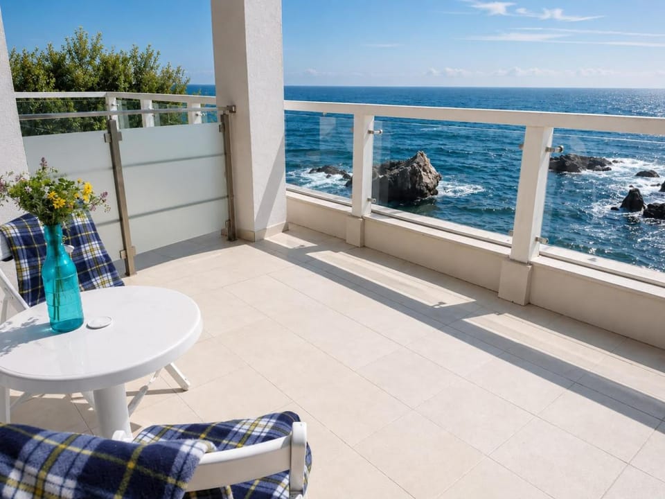 Day, Balcony/Terrace