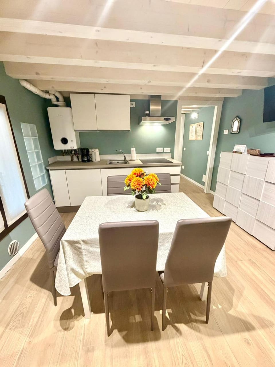 Kitchen or kitchenette, Living room, Dining area